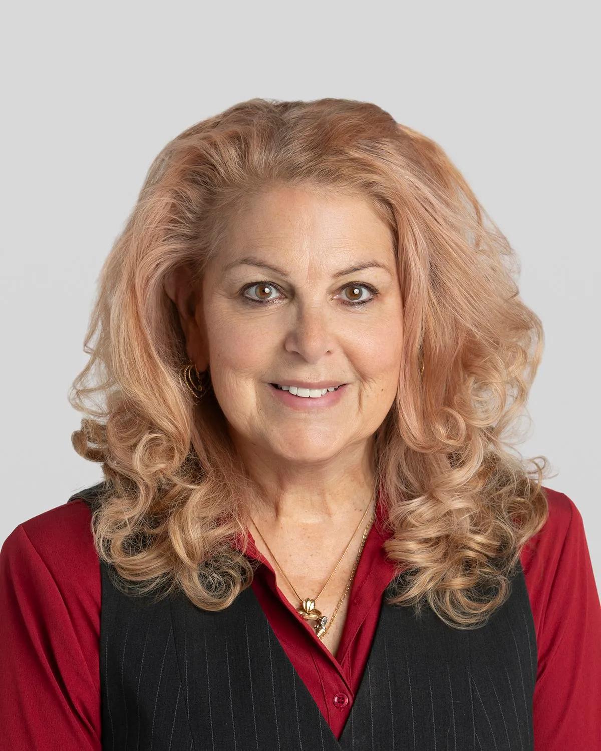 Lynda Newman, CNP