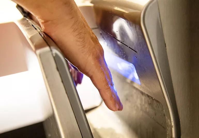 How Dirty are Hand Dryers 