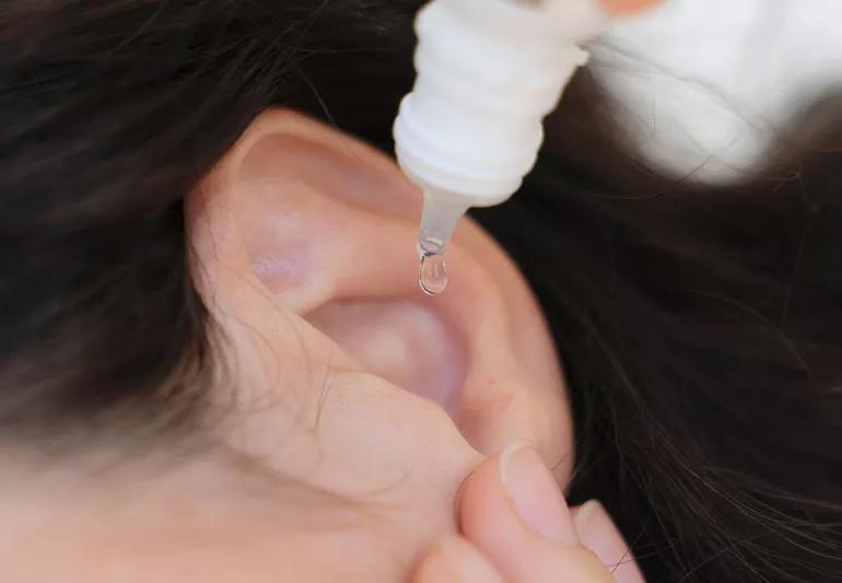 6 Causes and Remedies for Itchy Ears