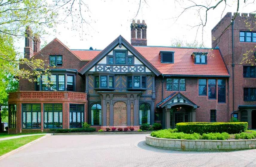 Cleveland Clinic Foundation House