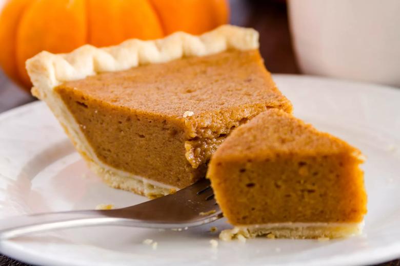 Low-Fat Pumpkin Pie With a Crunchy Crust