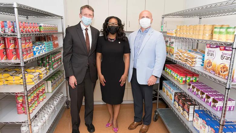 Dr. Brian Harte, Rep. Emilia Sykes and Dan Flowers at the Akron General Food Pantry. (Courtesy: Cleveland Clinic)