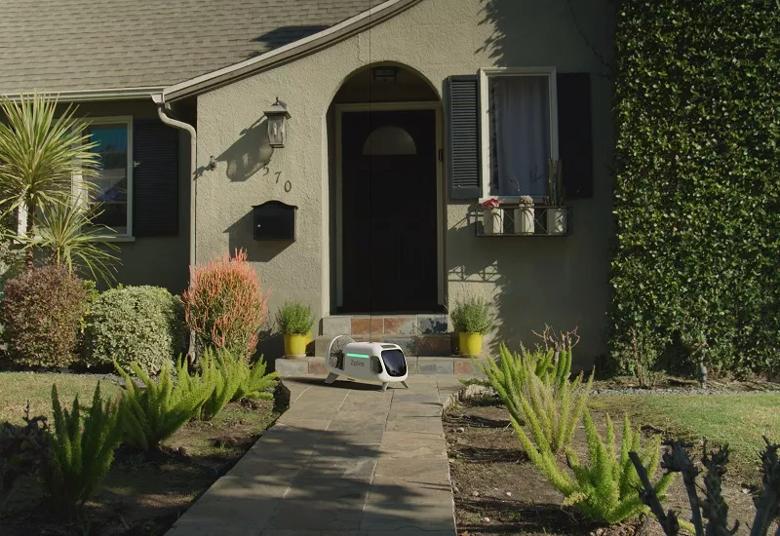 The drone's tethered droid makes a doorstep delivery.