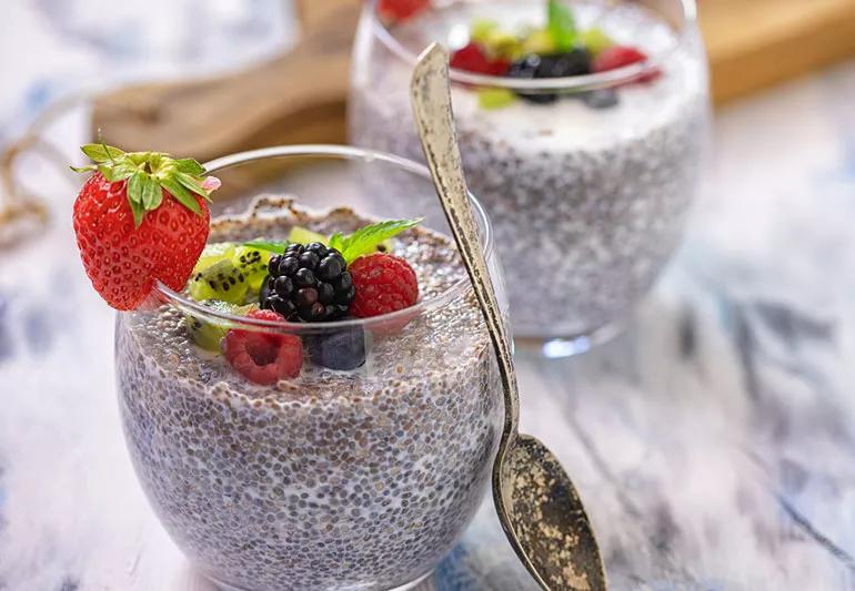 recipe chia pudding with fruit