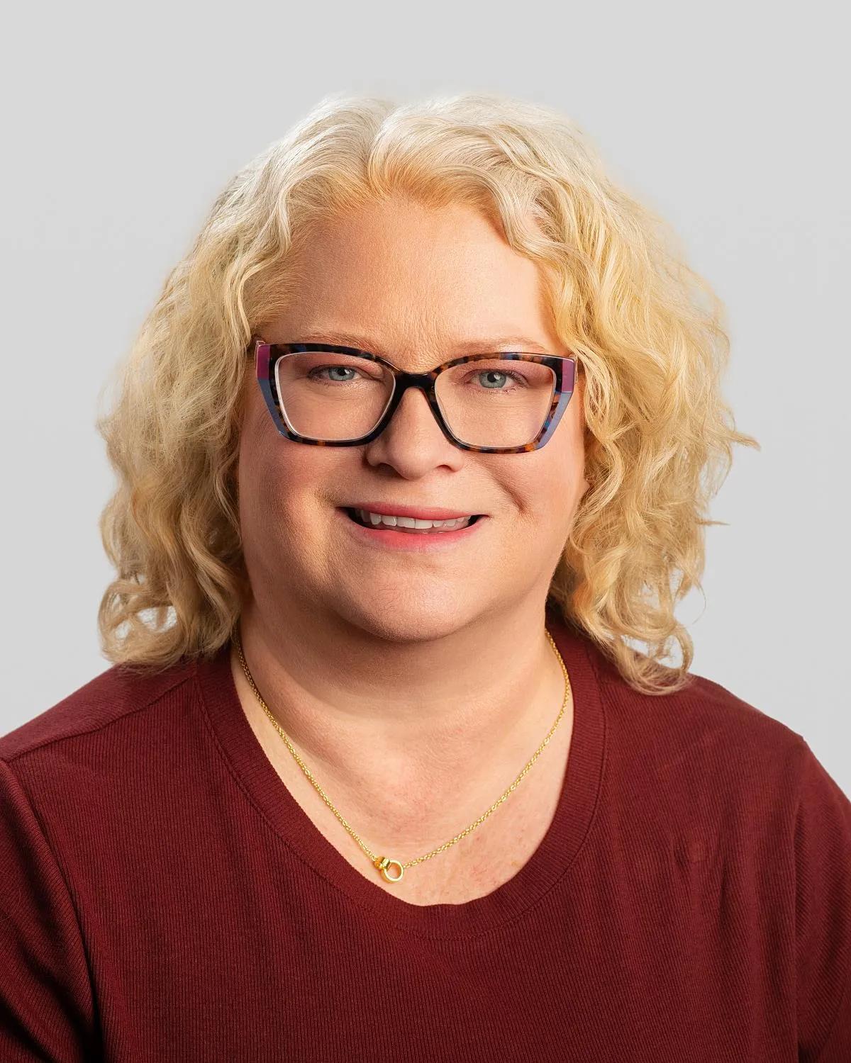 Laura Ellis