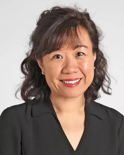 Dr. Leslie Cho