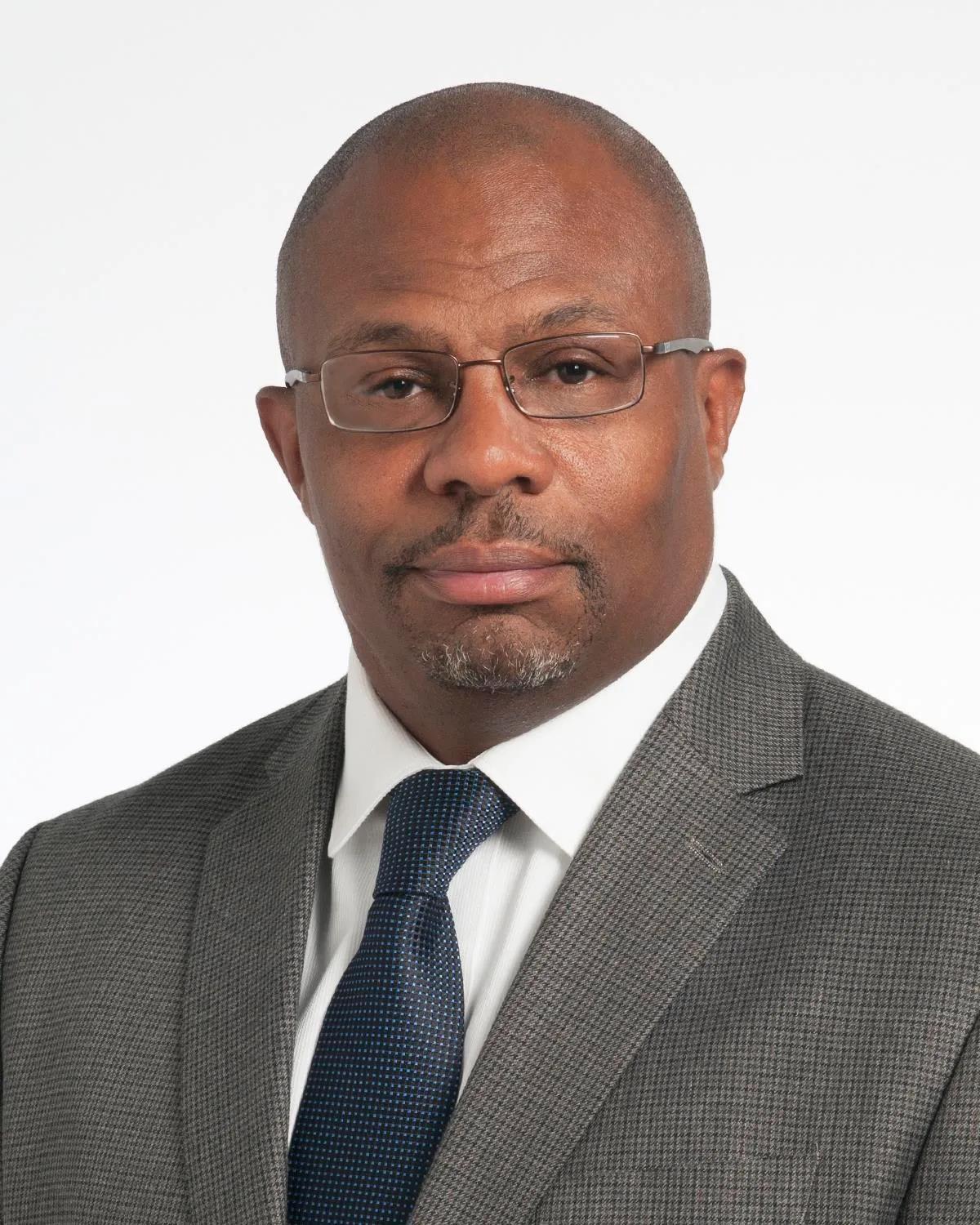 Dr. Harold Robinson, MD - Emergency Medicine