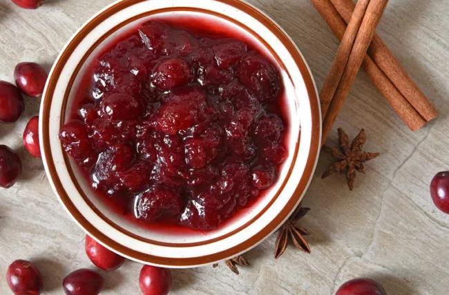 An image of cinnamon cranberry sauce.